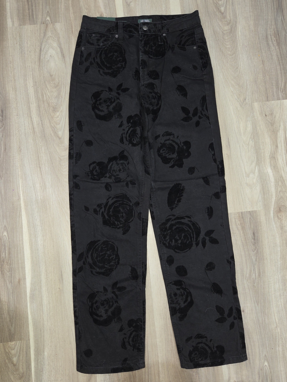 •Wild Fable• Women's Black Striaght Leg Rose Jeans